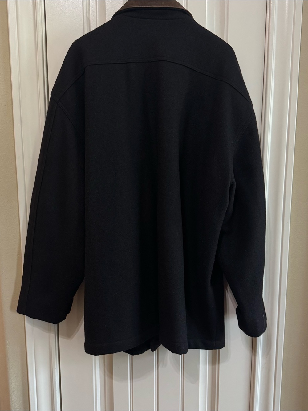 Roots Black Pea Coat with Brown Corduroy Collar - Picture 4 of 11